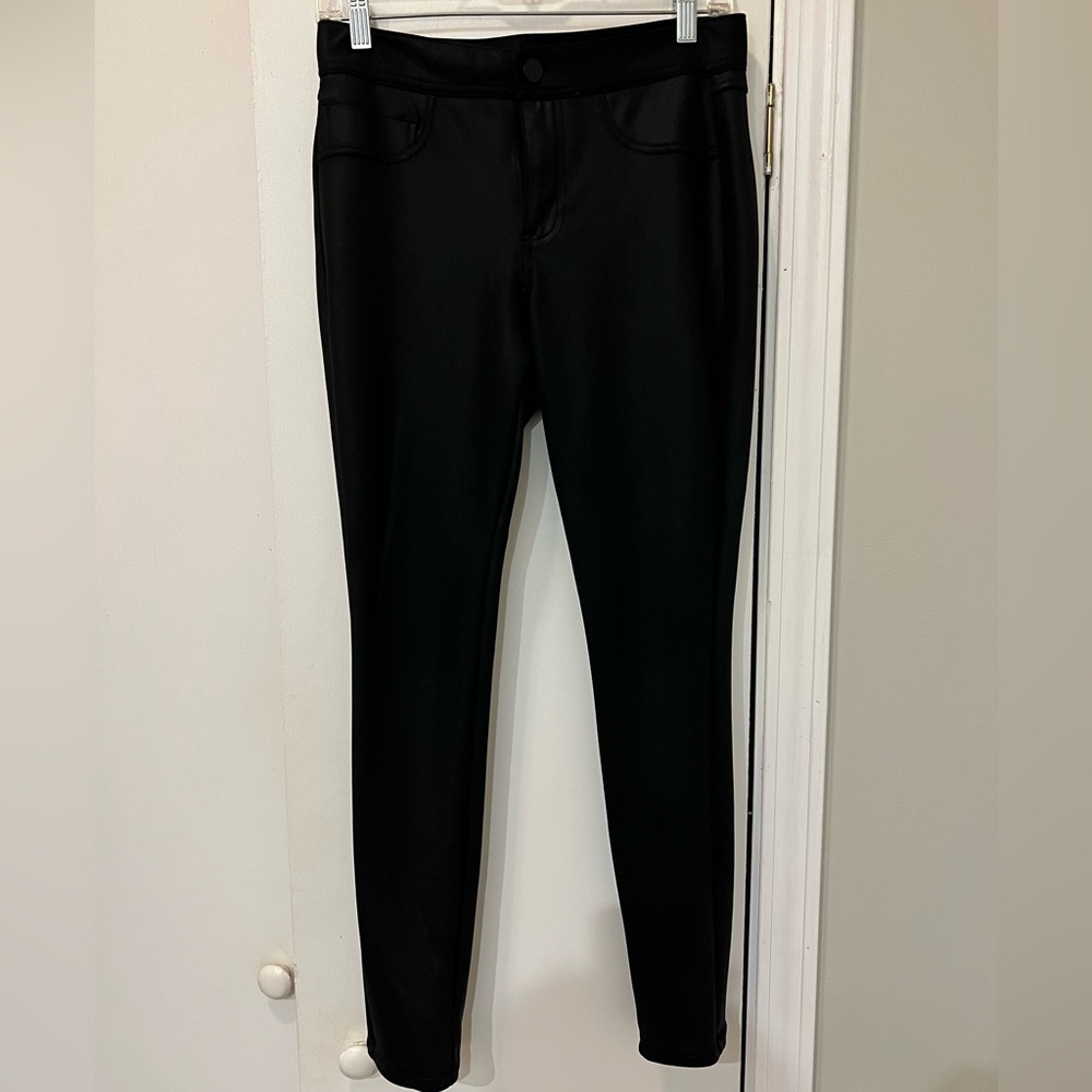 Express faux leather jeggings, women’s size 6